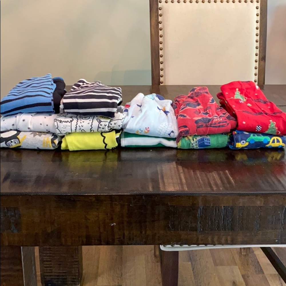 Lot of 12 pajamas